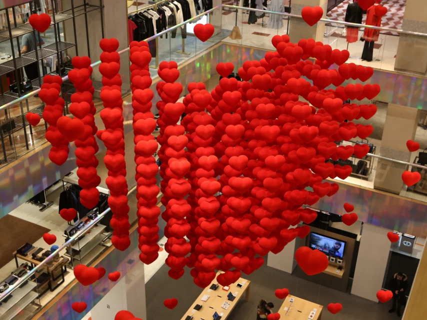 5 dicas de vendas para o dia dos Namorados em lojas físicas